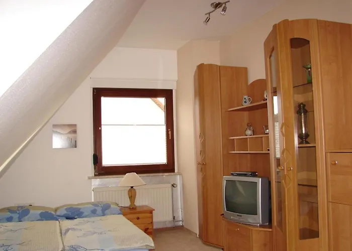 Gaestehaus Unter Den Weinbergen Laucha (Saxony-Anhalt)